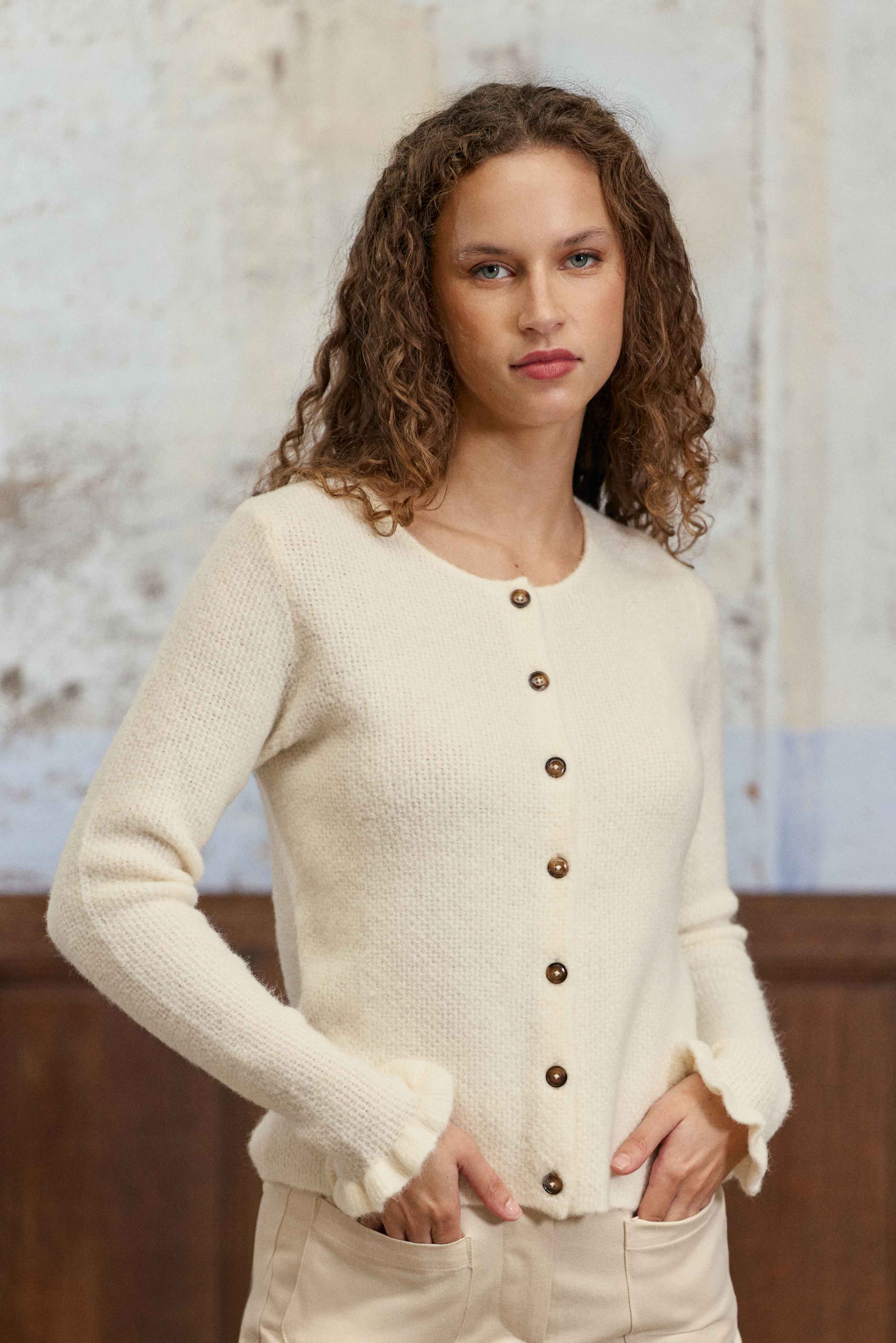 Gilets Gilet - MUDY - 11-ecru femme beige La Petite Etoile Gilets Gilet - MUDY - 11-ecru femme beige Ecru