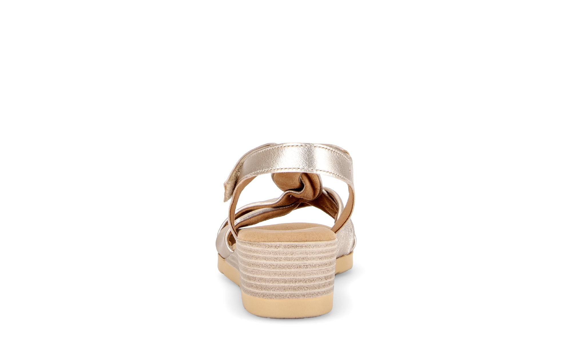 Sandales 82.761 femme or et bronze Gabor Sandales 82.761 femme or et bronze Or