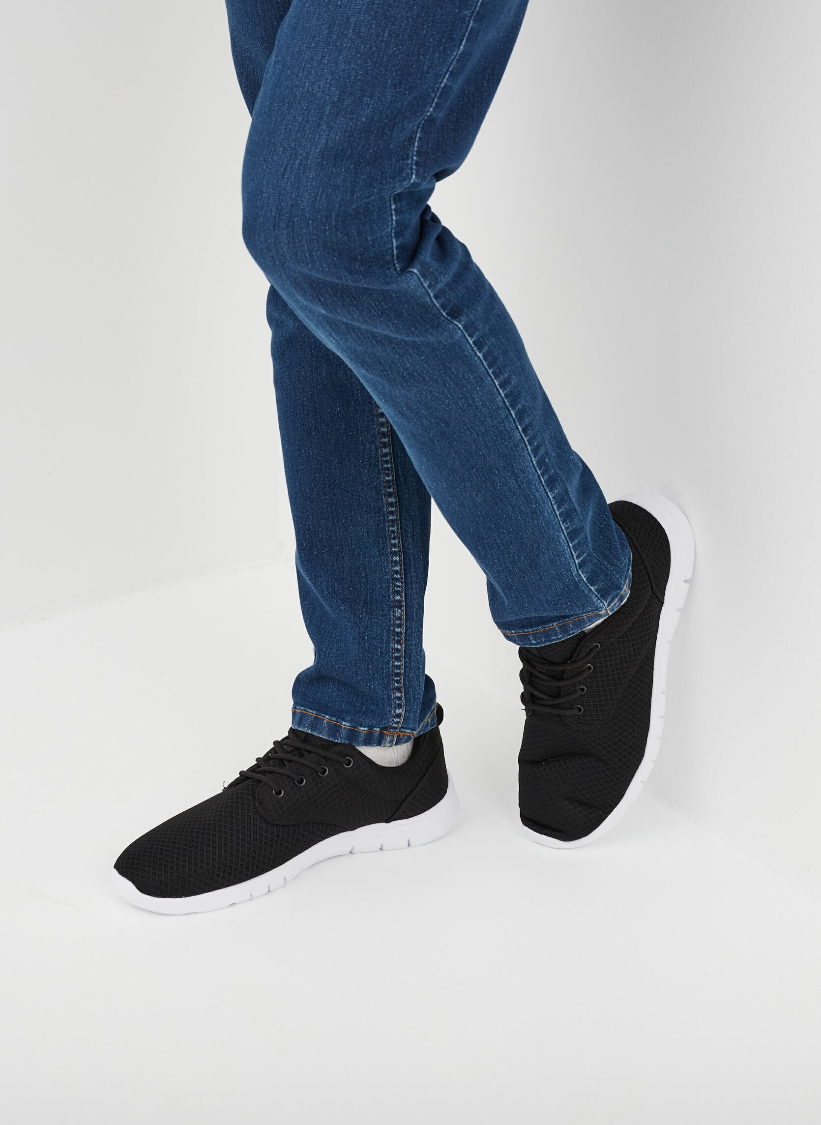 Baskets basses S_H_RUN_ZACH_181 homme noir RUN_UP Baskets basses S_H_RUN_ZACH_181 homme noir Noir