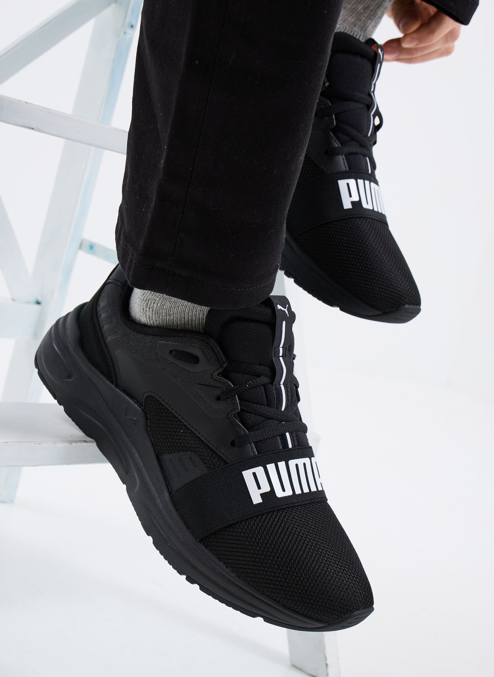 Baskets basses WIRED2_S_H_RUN_251 homme noir Puma Baskets basses WIRED2_S_H_RUN_251 homme noir Noir