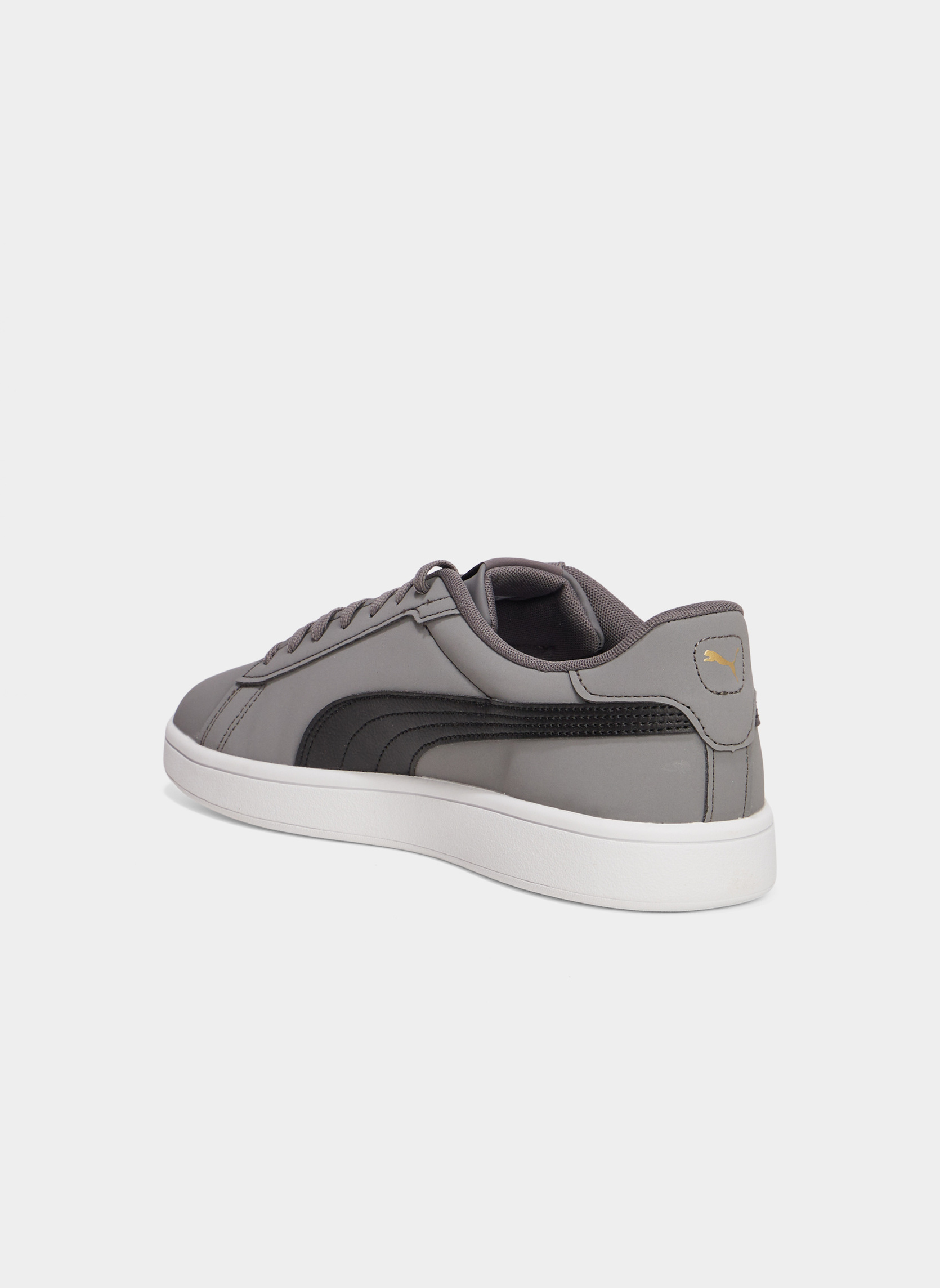 Baskets basses SMASHBUCKV3_S_H_TB_0_242 homme gris Puma Baskets basses SMASHBUCKV3_S_H_TB_0_242 homme gris Gris