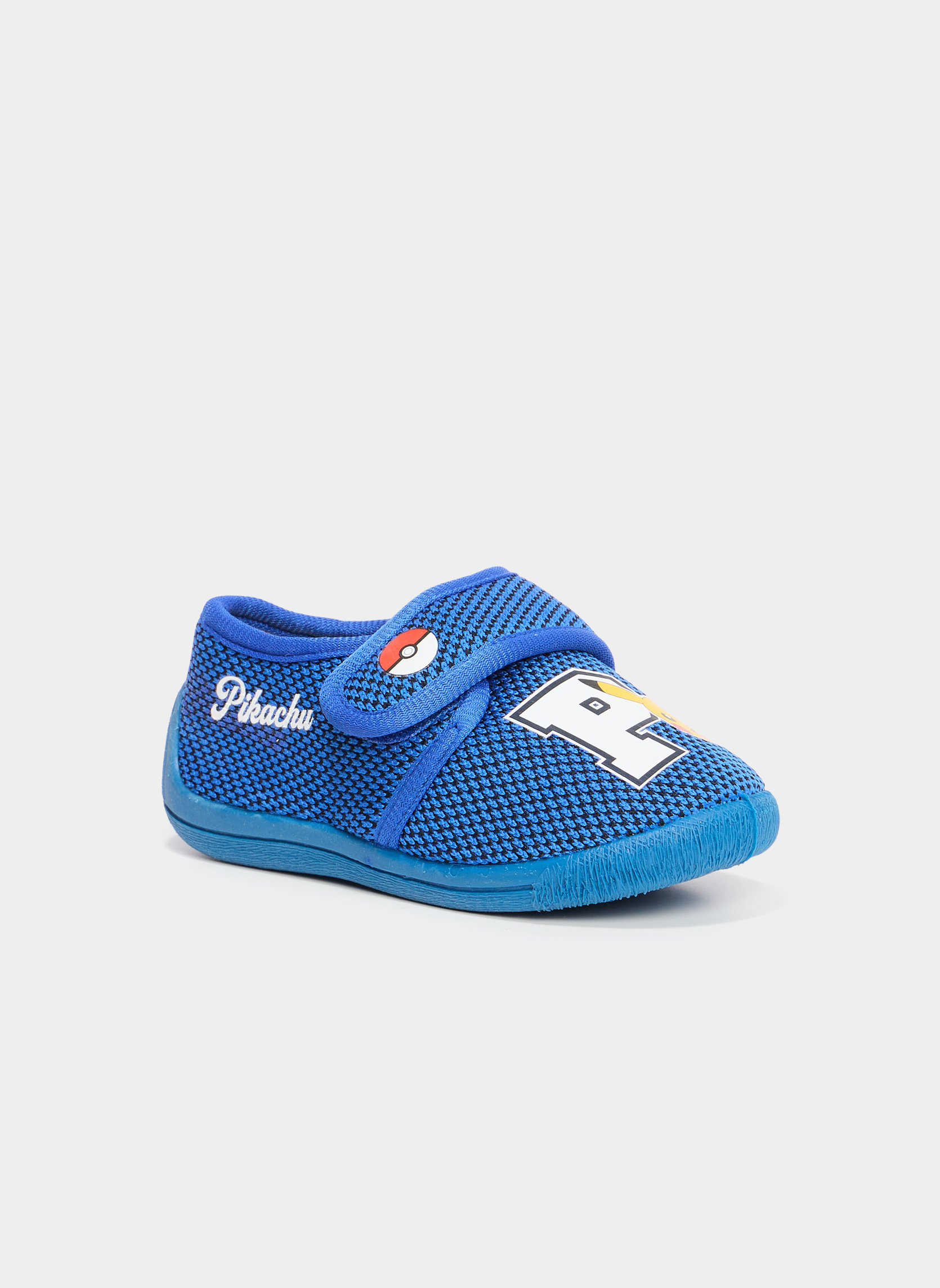 Chaussons SGPIKACHU_P_MG_FER_0_251 garçon bleu Pokemon Chaussons SGPIKACHU_P_MG_FER_0_251 garçon bleu Bleu