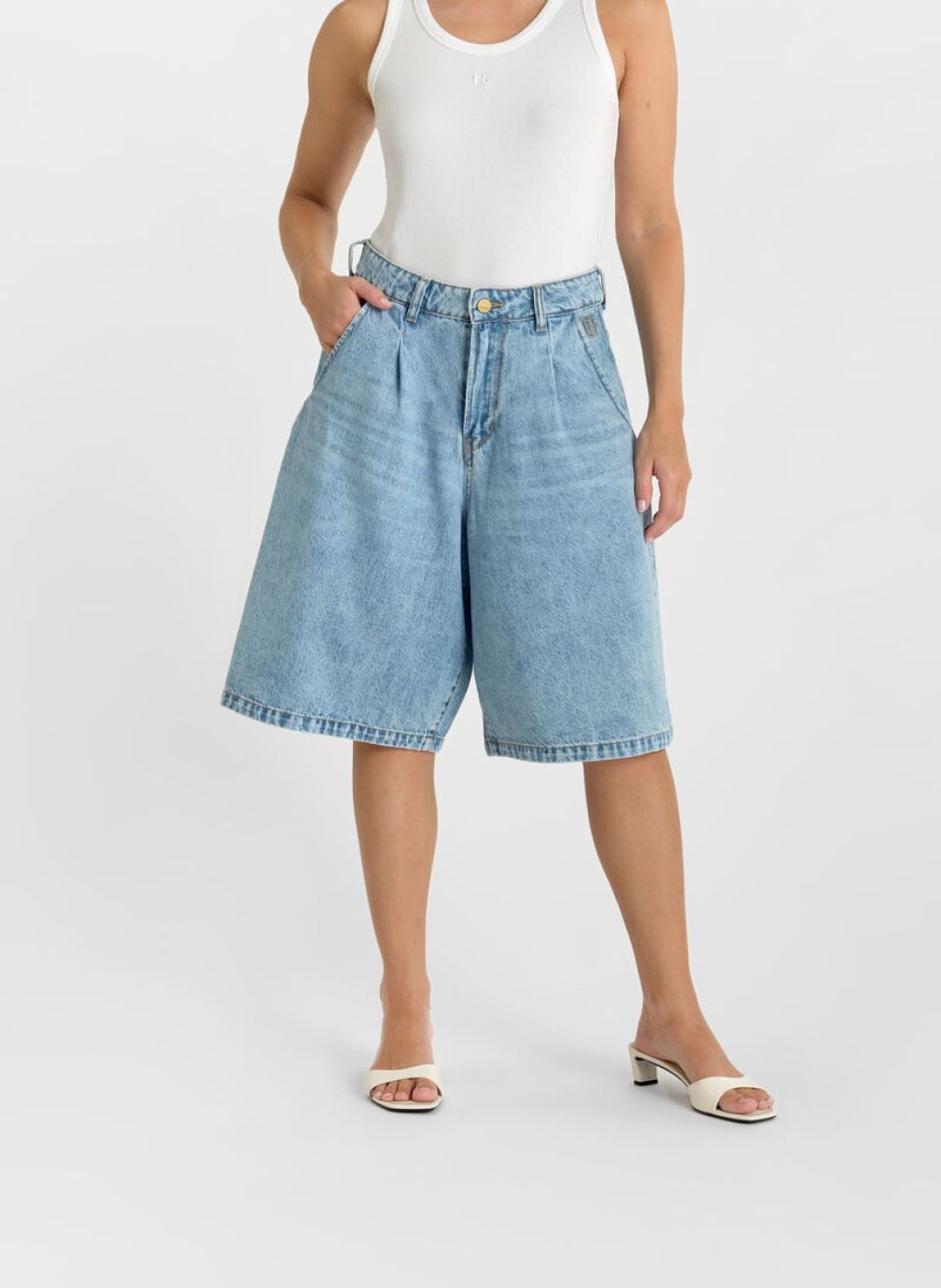 Bermudas Bermuda short en jeans LOVA Blue femme bleu Le temps des cerises Bermudas Bermuda short en jeans LOVA Blue femme bleu Bleu