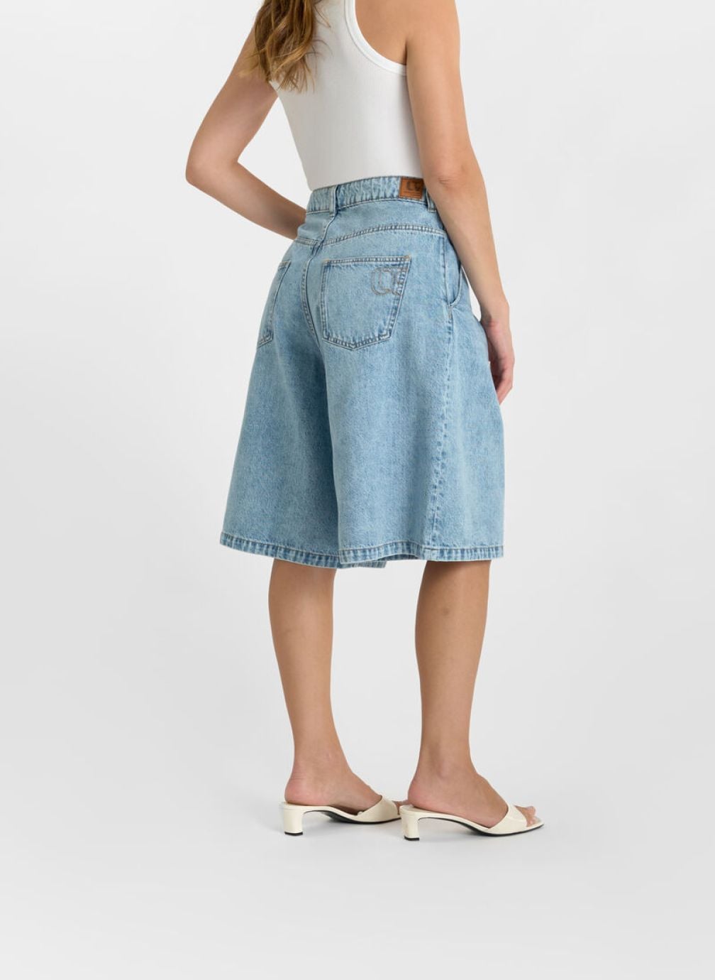 Bermudas Bermuda short en jeans LOVA Blue femme bleu Le temps des cerises Bermudas Bermuda short en jeans LOVA Blue femme bleu Bleu
