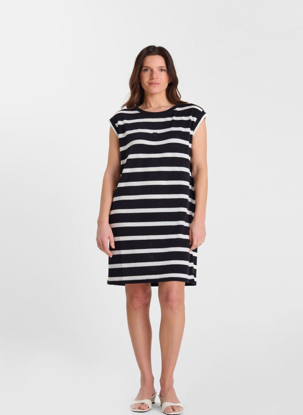 Le temps des cerises Robes Robe droite JANET Black femme noir | Sarenza ...