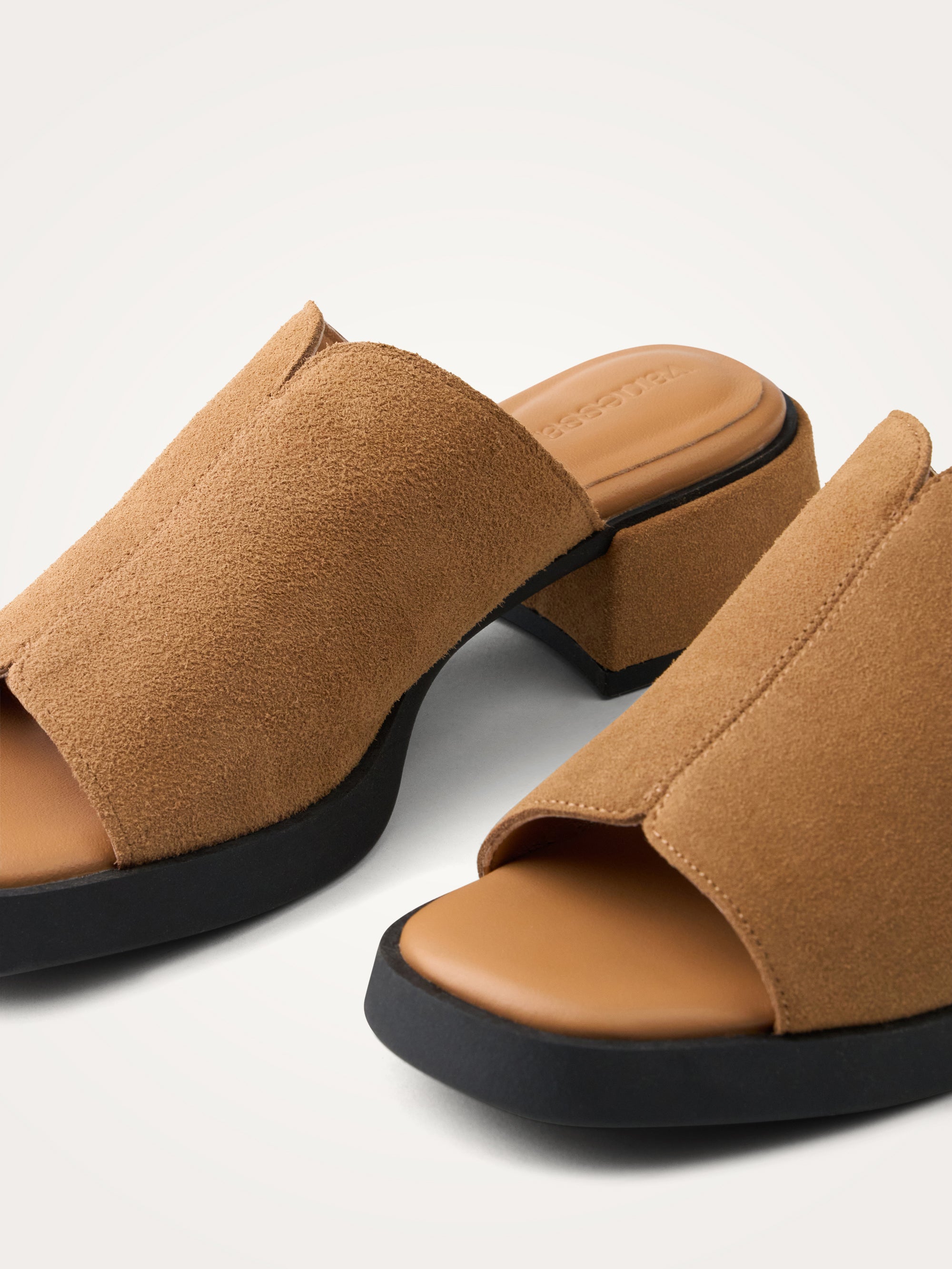 Mules GAÏA femme marron Vanessa Wu Mules GAÏA femme marron Camel