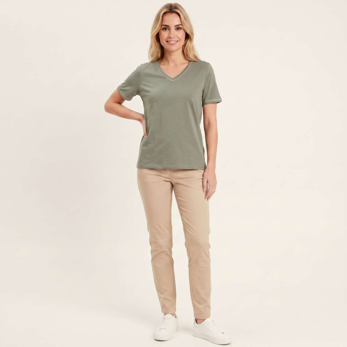 Tee-shirts T-shirt col v ajusté - 15369538 femme vert ONLY CARMAKOMA Tee-shirts T-shirt col v ajusté - 15369538 femme vert Vert