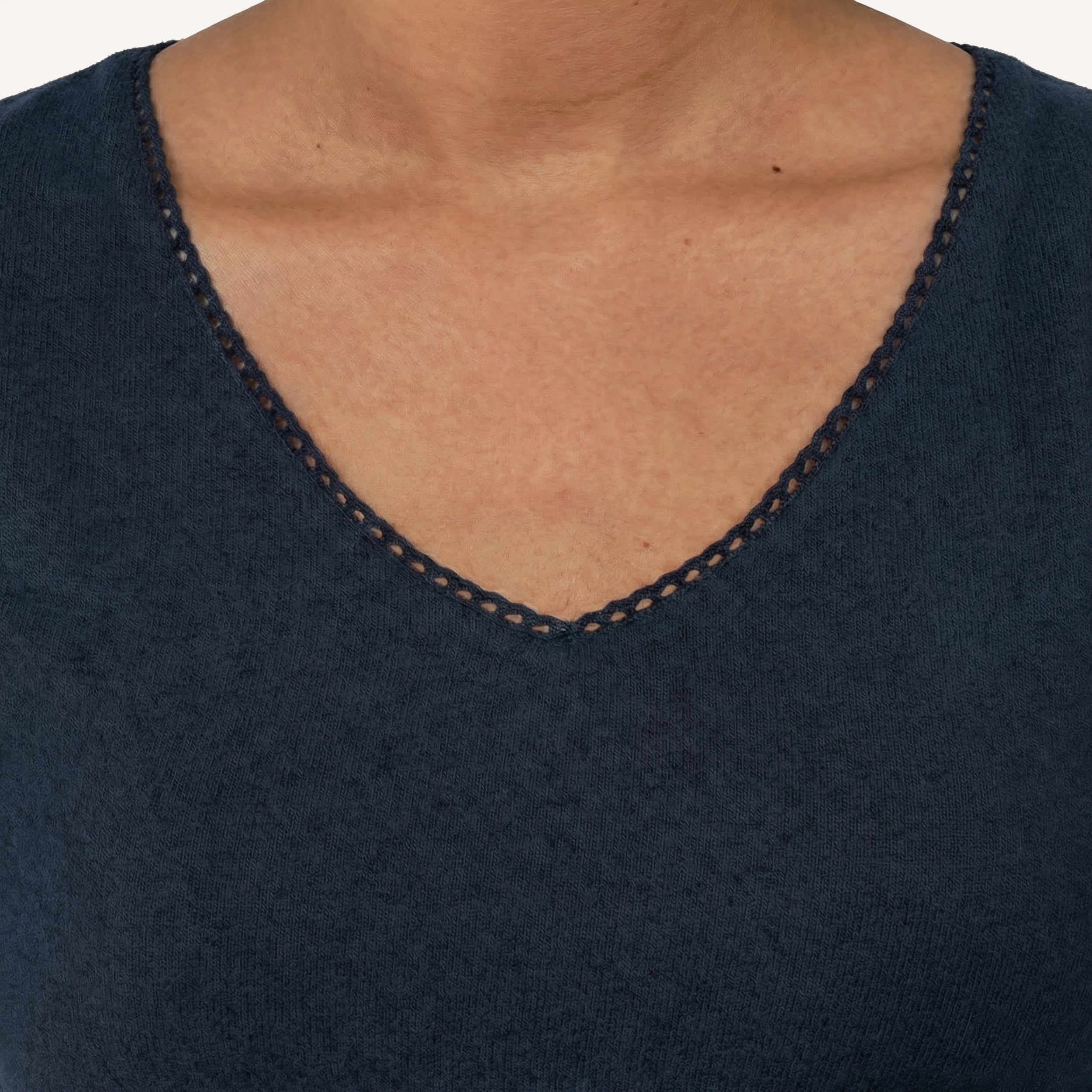 Tee-shirts T-shirt à manches courtes Femme Beige femme bleu Isotoner Tee-shirts T-shirt à manches courtes Femme Beige femme bleu Bleu marine