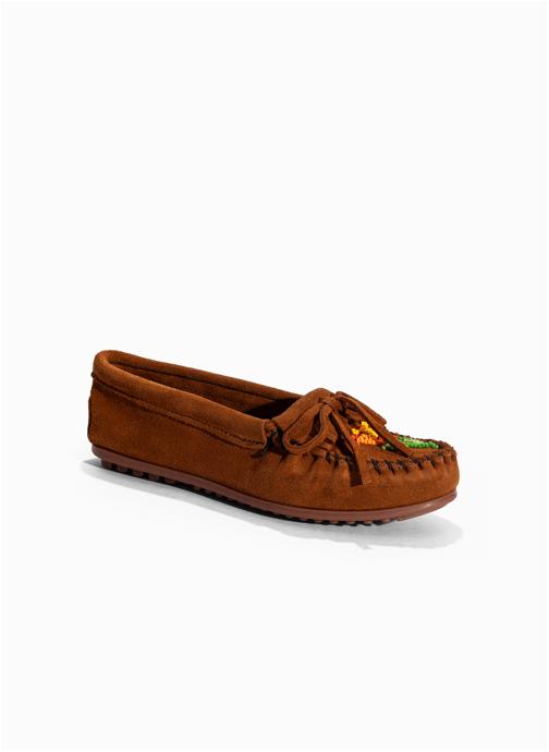 Minnetonka Mocassins Ziigwan femme marron