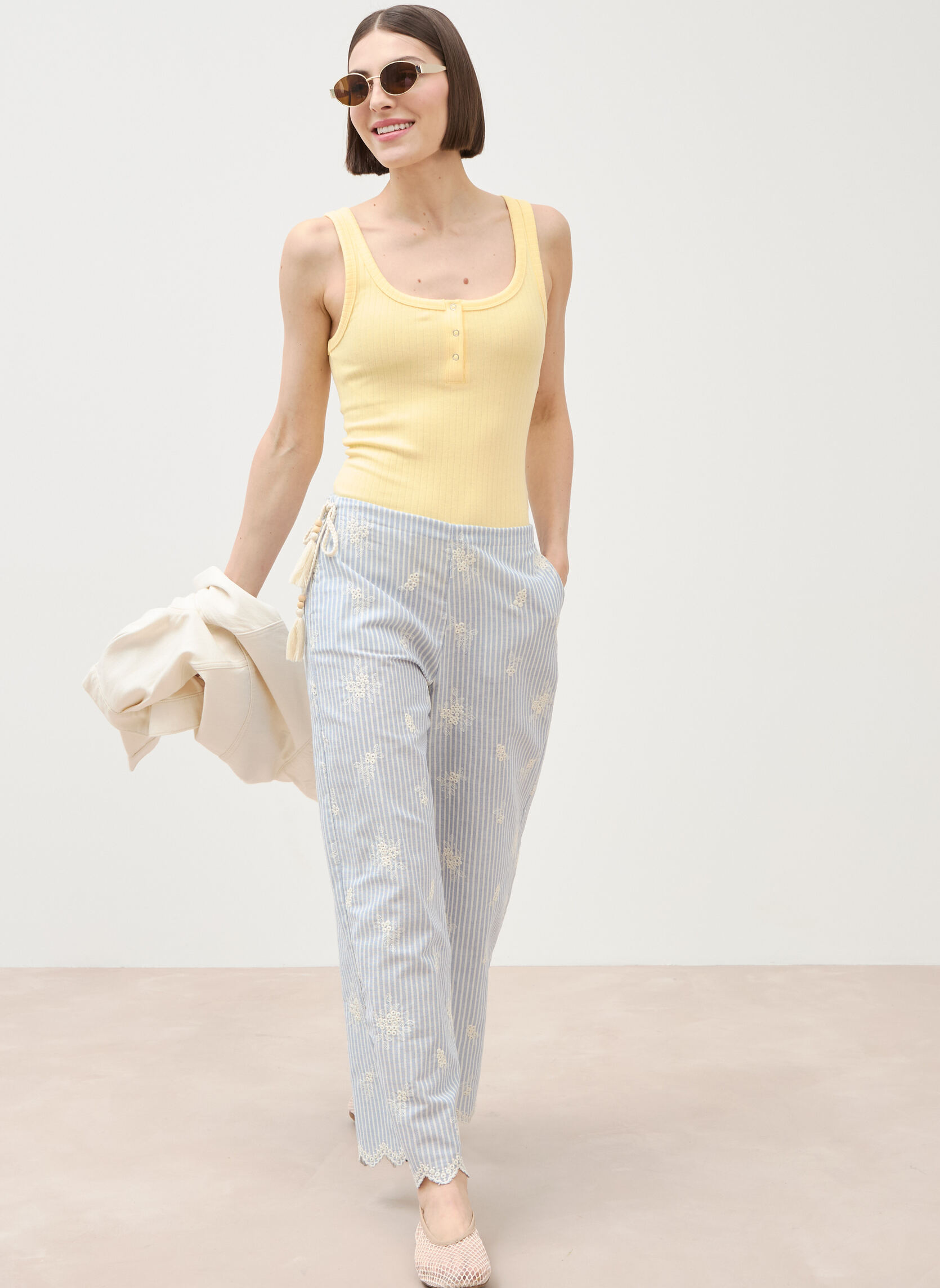 Pantalons droit BRODPAN#2F femme bleu Bonobo Pantalons droit BRODPAN#2F femme bleu Bleu clair