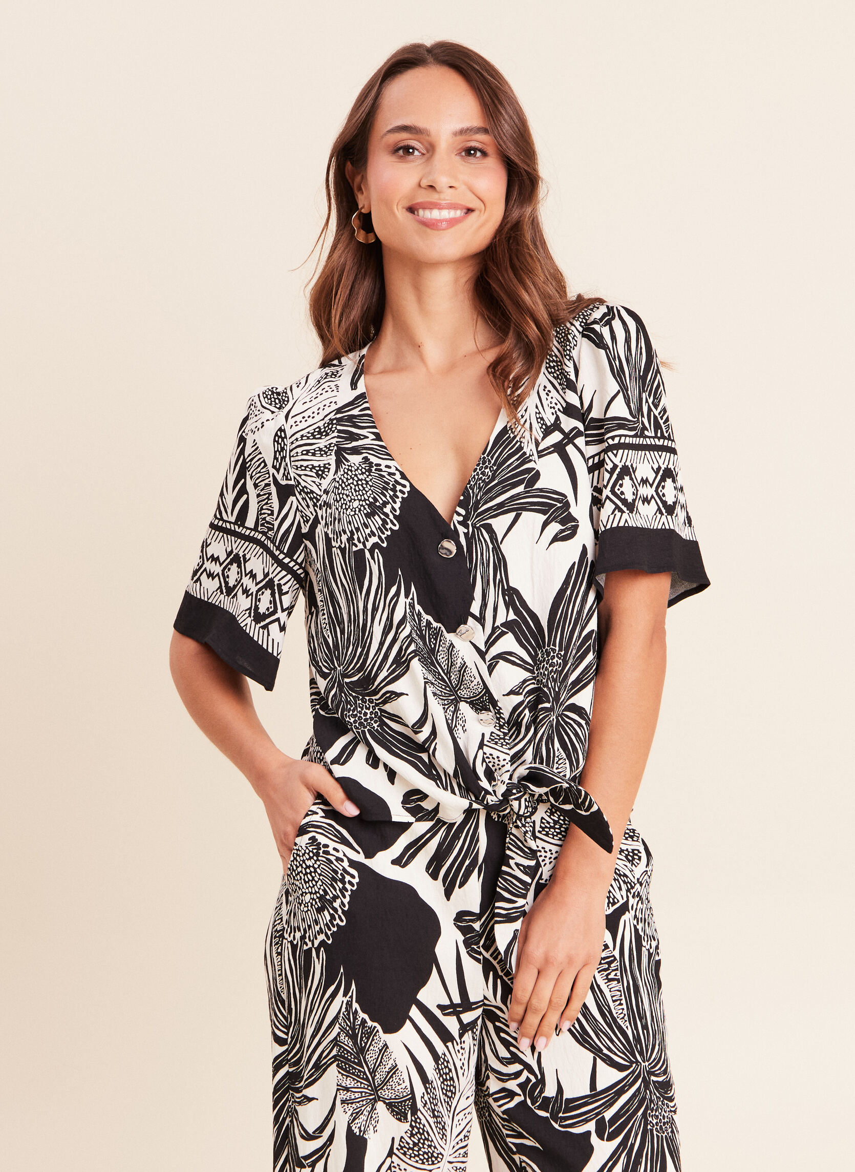 Blouses CHENOUBA femme noir Bréal Blouses CHENOUBA femme noir Noir