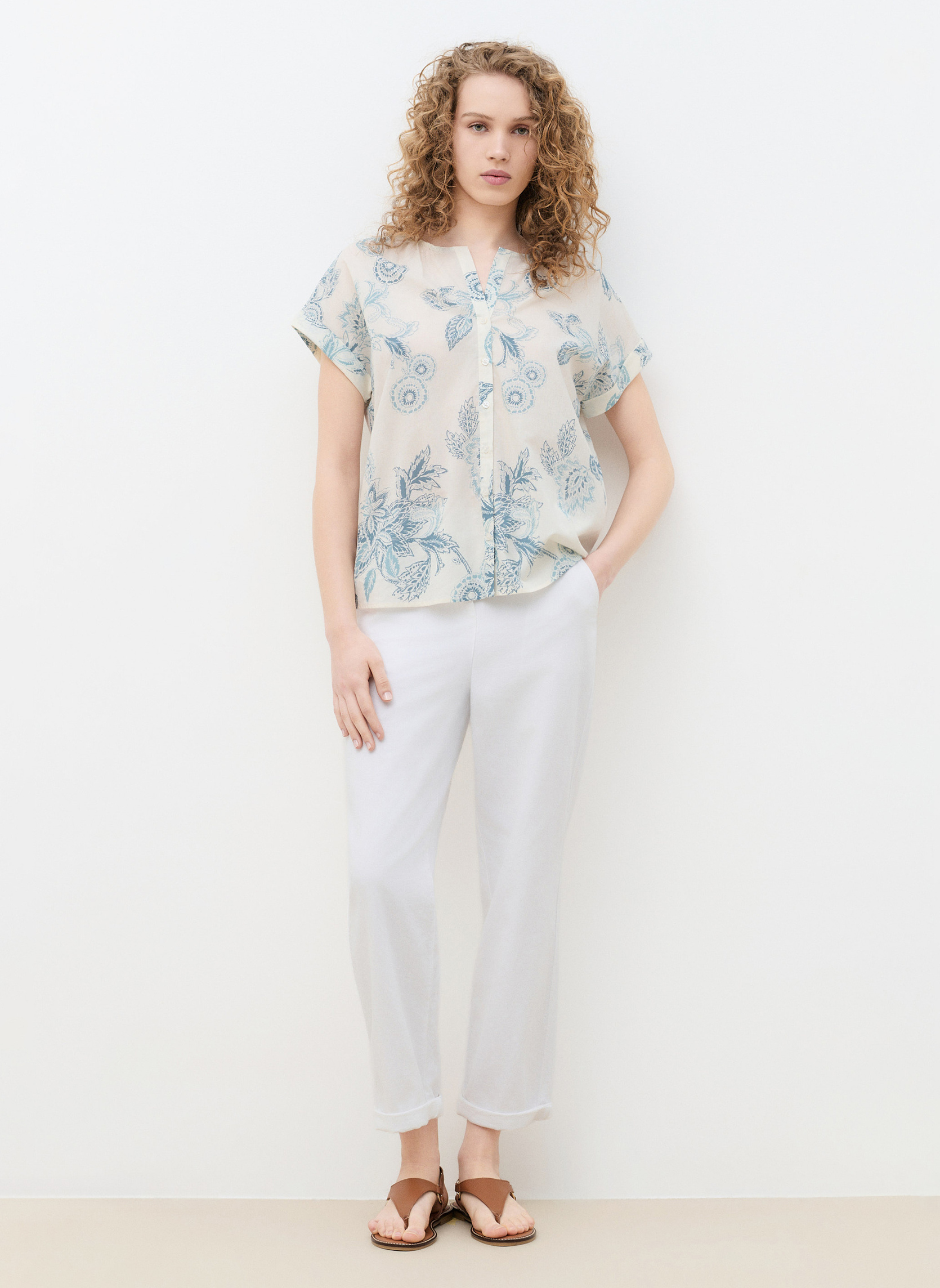 Chemises 261C-COLOMBE femme blanc Caroll Chemises 261C-COLOMBE femme blanc Blanc & bleu
