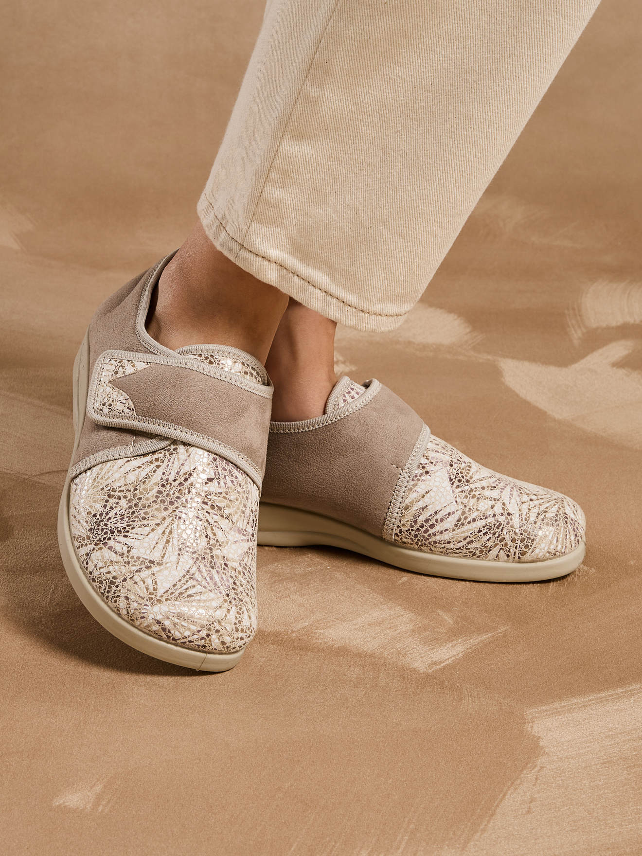 Baskets basses DERBIES femme beige Pediconfort Baskets basses DERBIES femme beige Beige