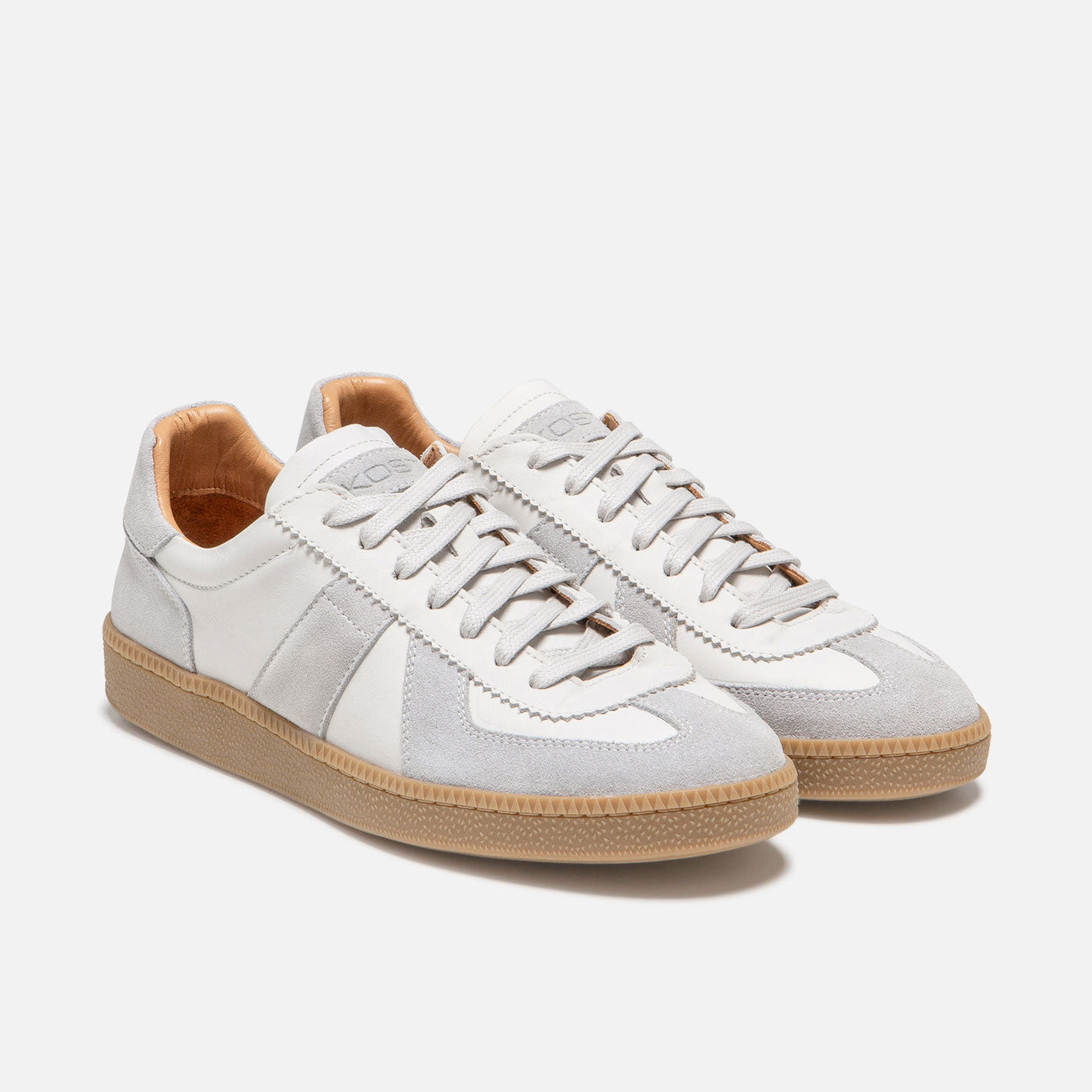 Baskets basses BASKET KINKS SM ECRU+BLANC homme blanc Kost Baskets basses BASKET KINKS SM ECRU+BLANC homme blanc Blanc