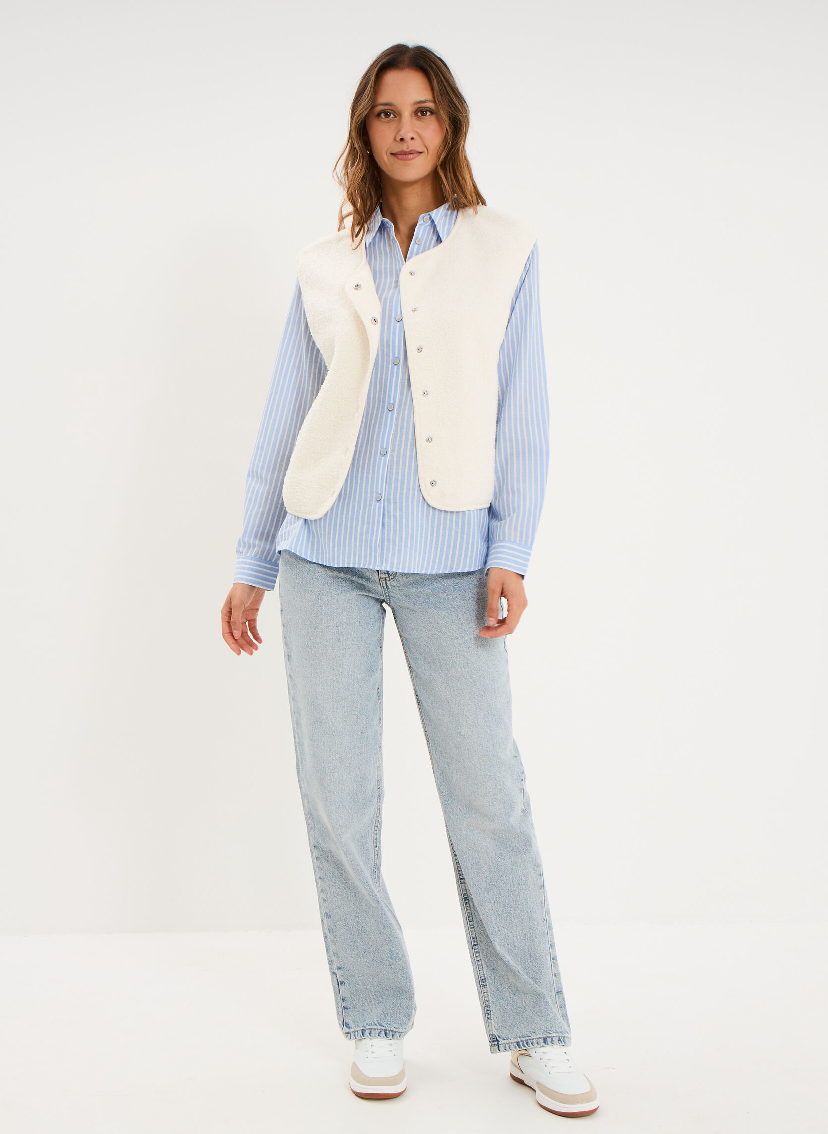 Gilets CRE3_GWALLACE26 femme blanc CREEKS Gilets CRE3_GWALLACE26 femme blanc Blanc