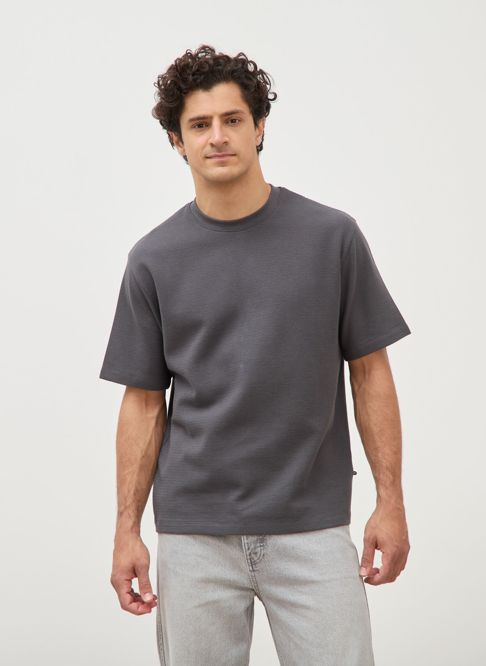 Tee-shirts OVERTEXTUREH homme gris Bonobo Tee-shirts OVERTEXTUREH homme gris Gris foncé