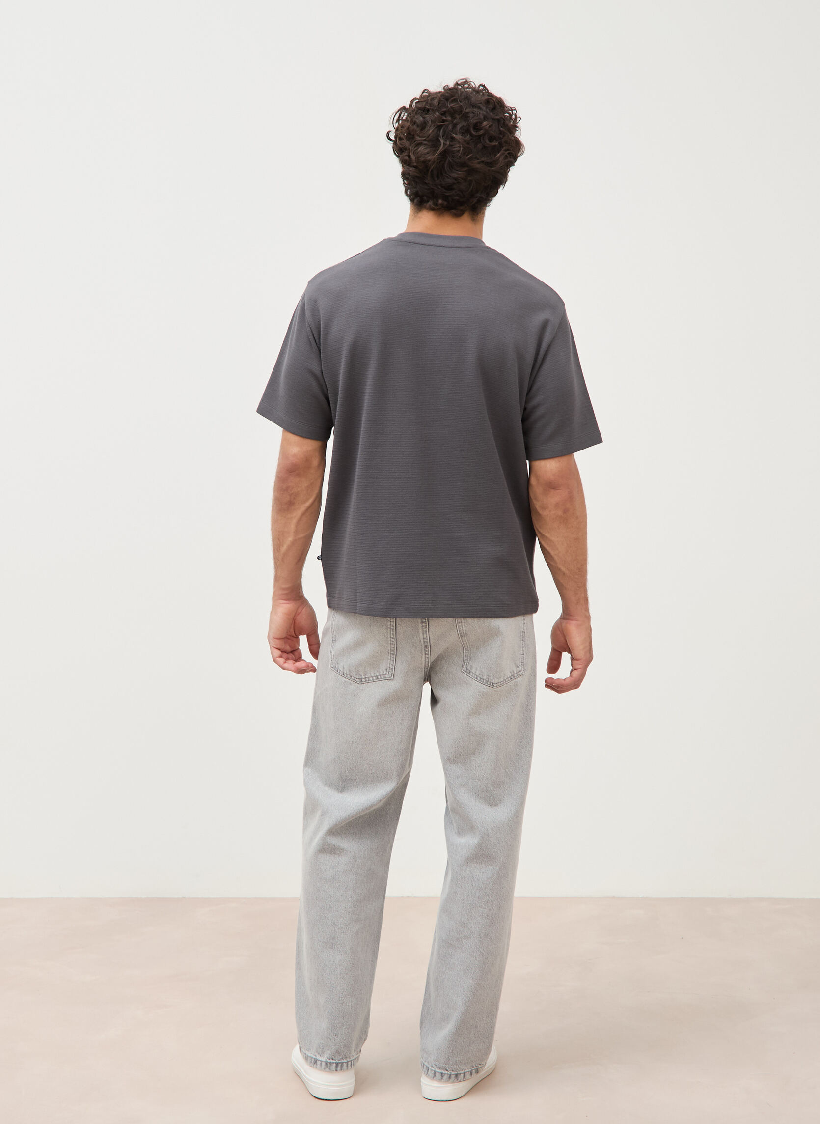 Tee-shirts OVERTEXTUREH homme gris Bonobo Tee-shirts OVERTEXTUREH homme gris Gris foncé
