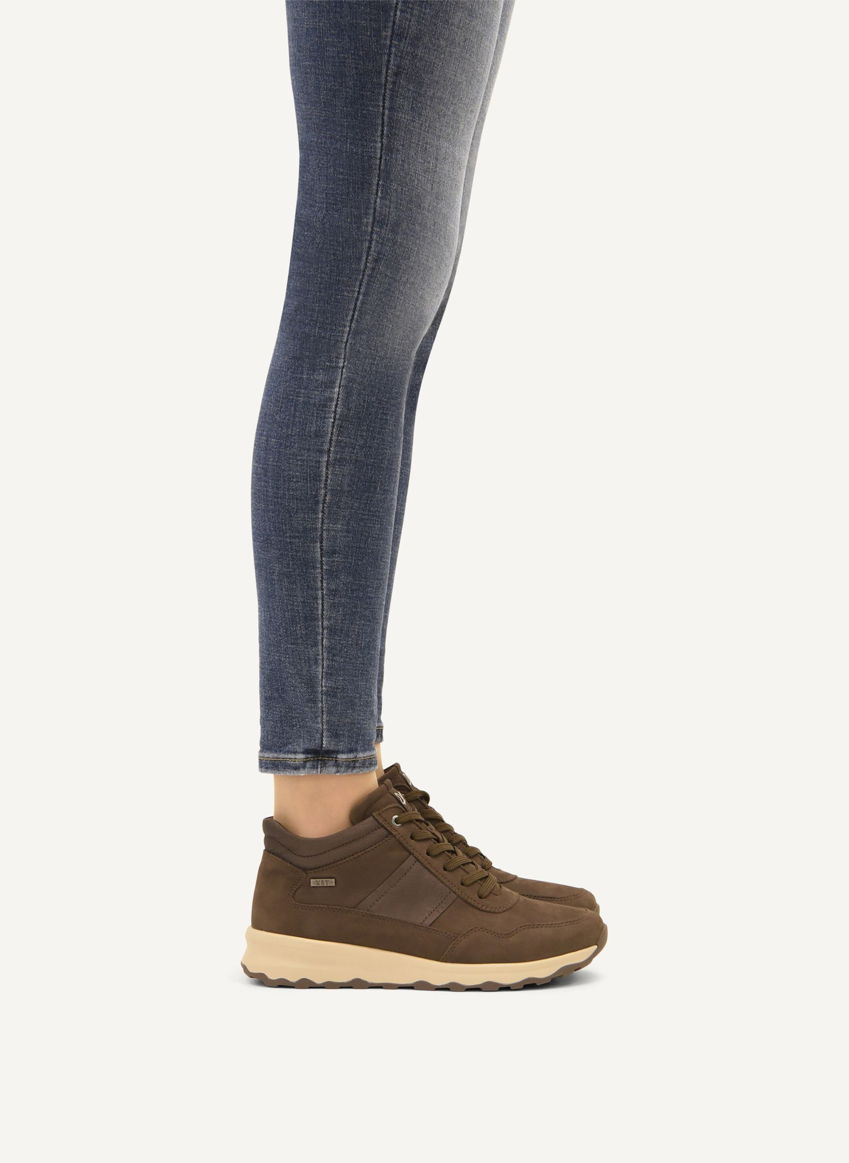 Baskets basses 9-25204-47 femme marron Caprice Baskets basses 9-25204-47 femme marron Marron