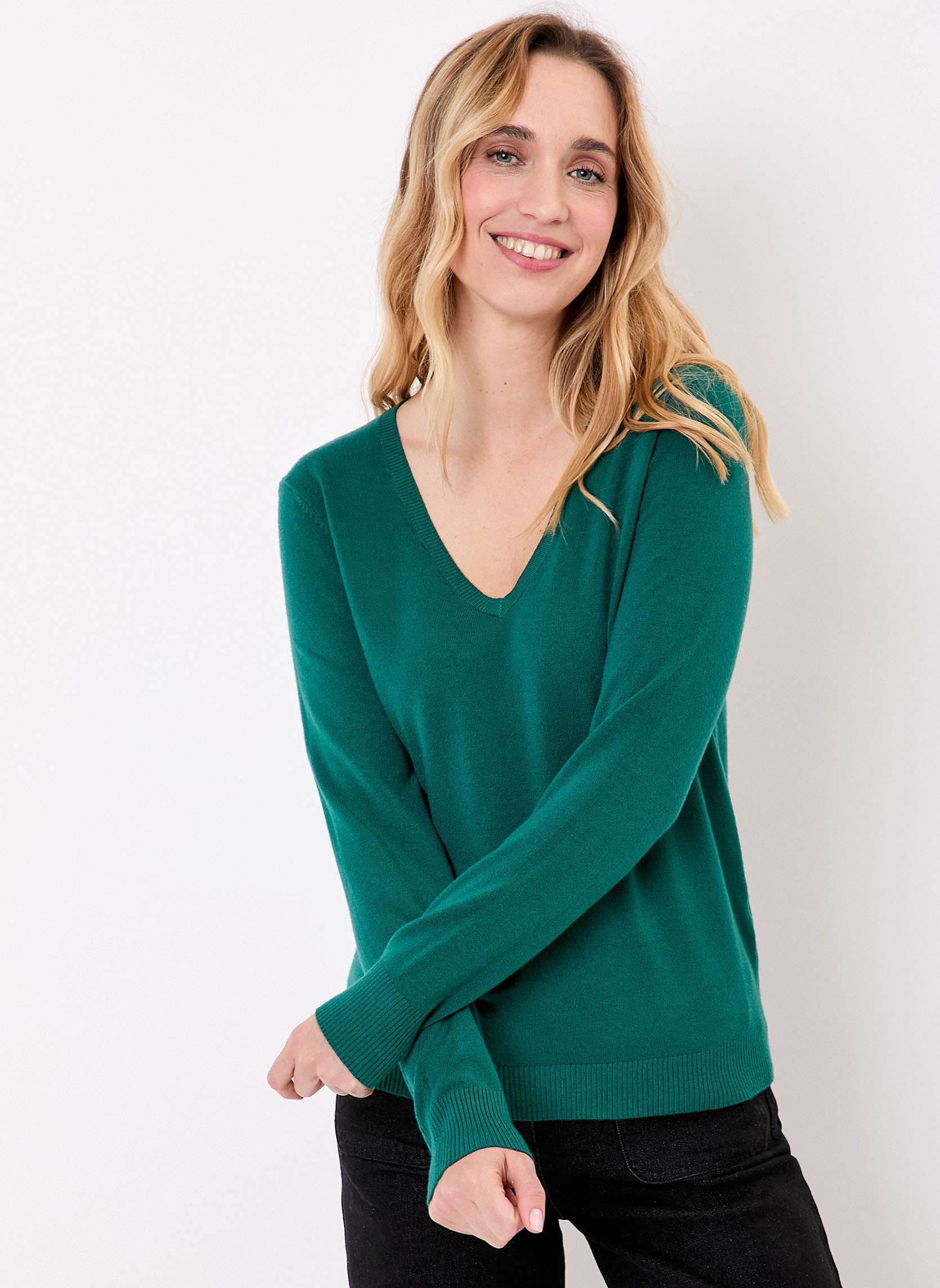 Pulls Pull maille col V HAYA femme vert La Fiancée Pulls Pull maille col V HAYA femme vert Vert emeraude
