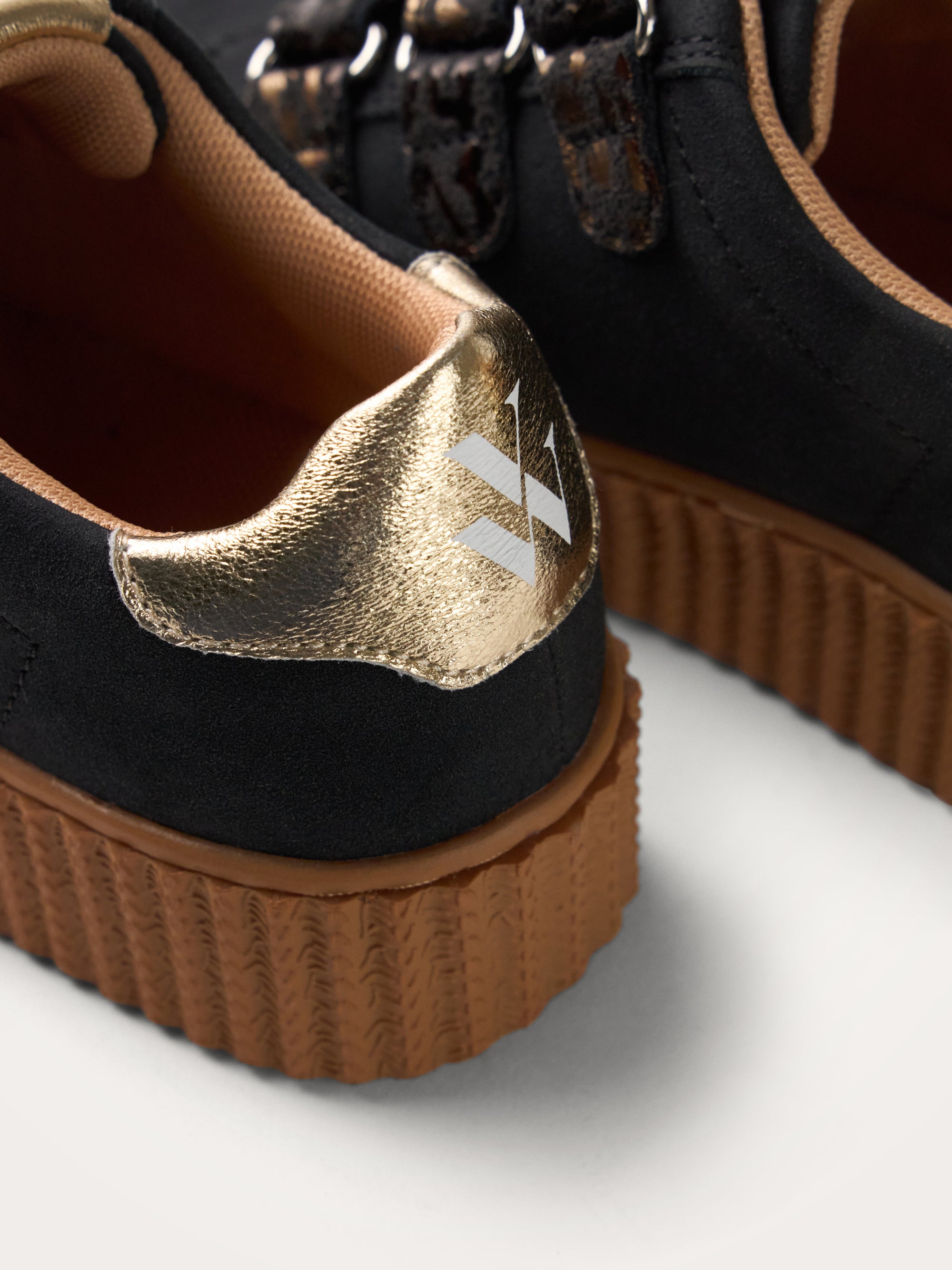 Baskets basses Mini MAGGIE Originals fille noir Vanessa Wu Baskets basses Mini MAGGIE Originals fille noir Noir & doré