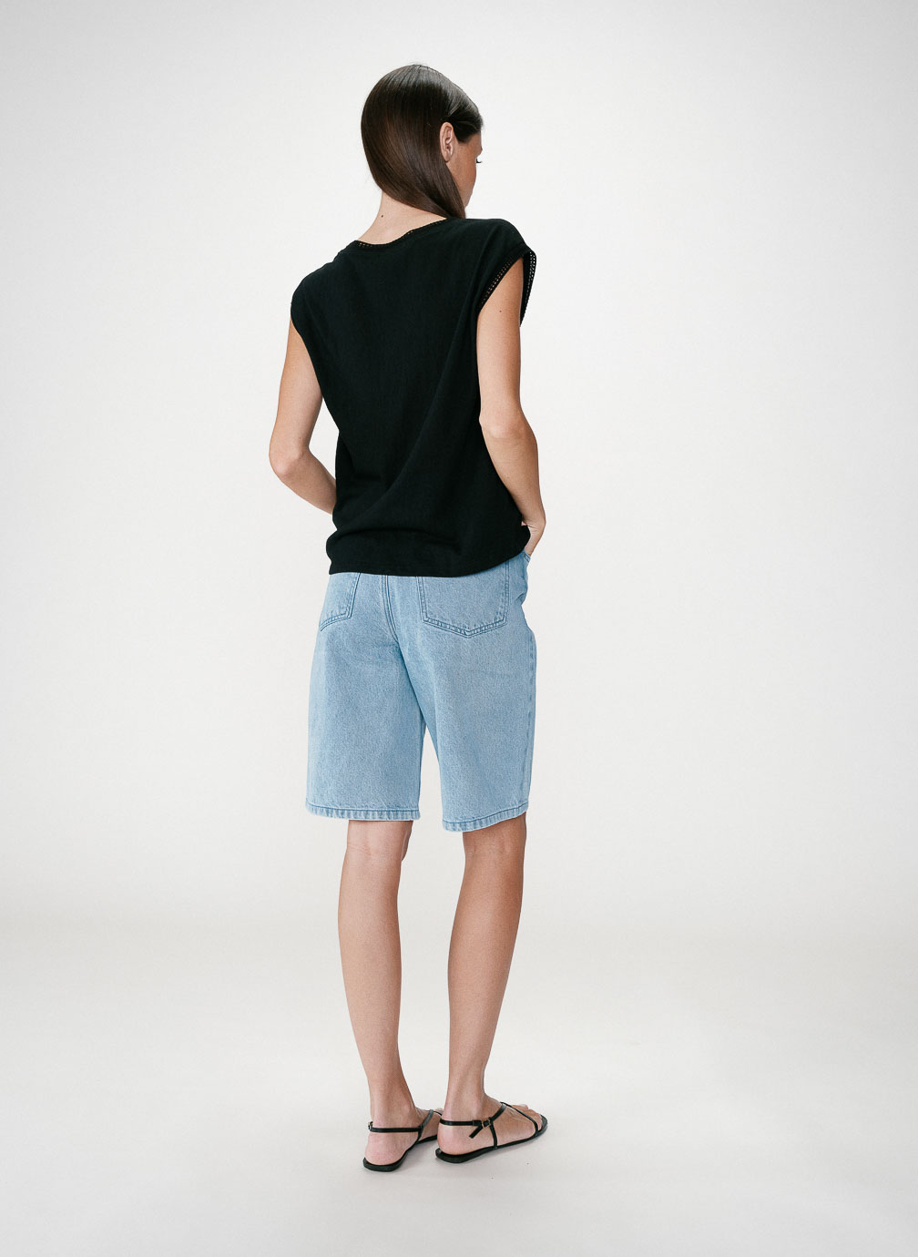 Tops Top droit col et manches ajourés noir Wallace femme noir Grace & Mila Tops Top droit col et manches ajourés noir Wallace femme noir Noir