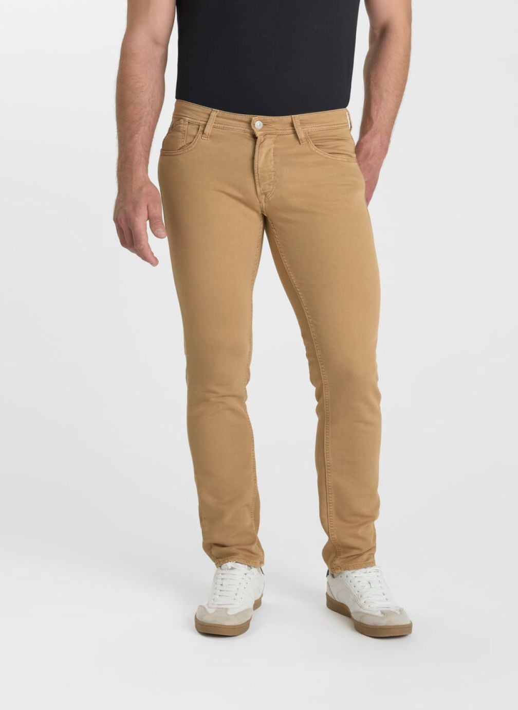 Pantalons droits Pantalon slim 700/11 Beige homme beige Le temps des cerises Pantalons droits Pantalon slim 700/11 Beige homme beige Beige