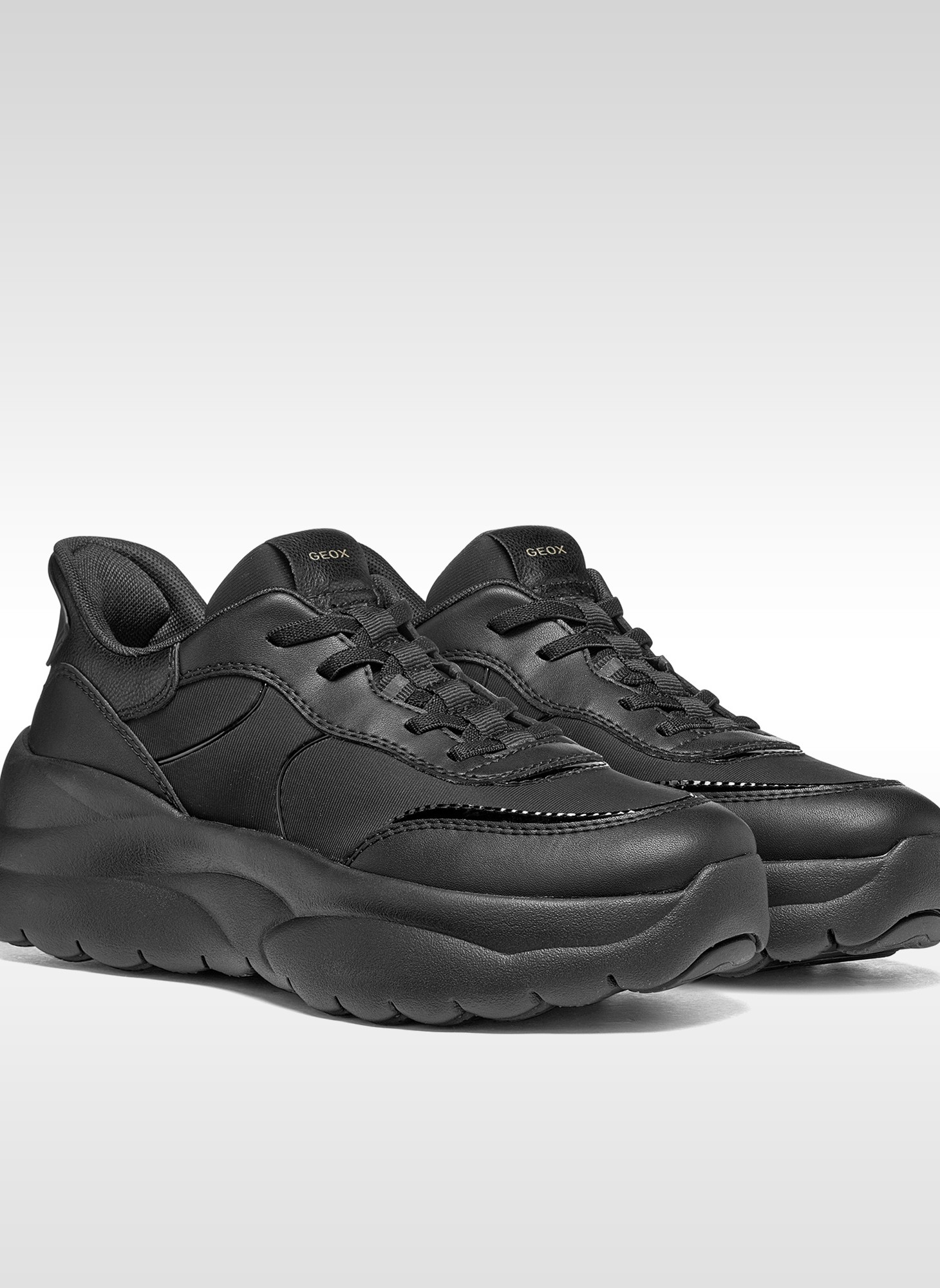 Baskets basses XTORS PLUS WOMAN femme noir Geox Baskets basses XTORS PLUS WOMAN femme noir Noir