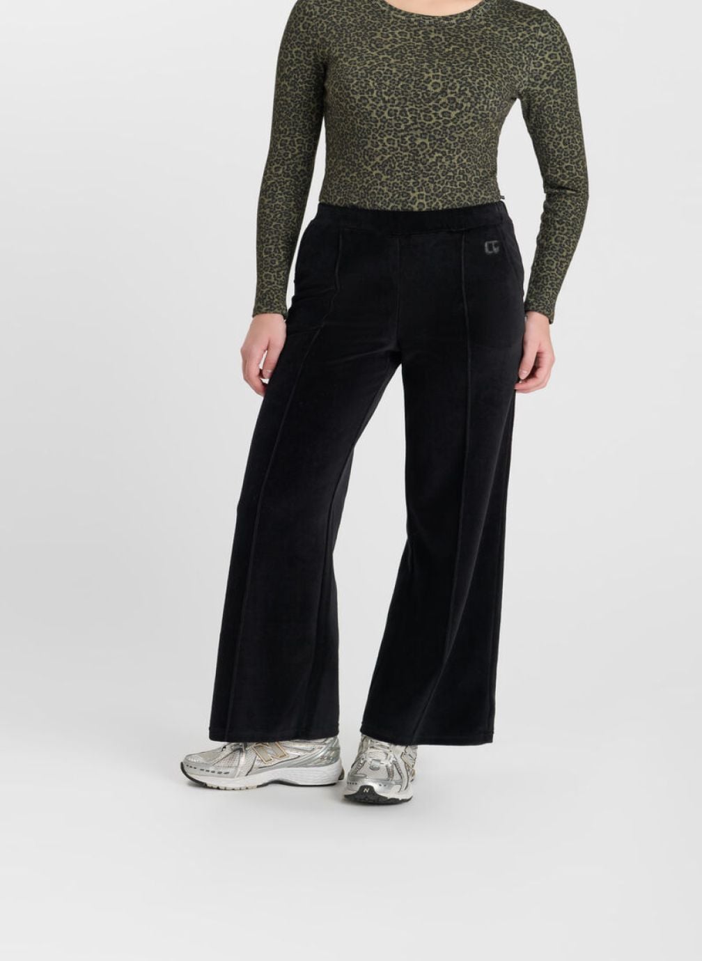 Pantalons Pantalon jogpant SIDYGI Black fille noir Le temps des cerises Pantalons Pantalon jogpant SIDYGI Black fille noir Noir
