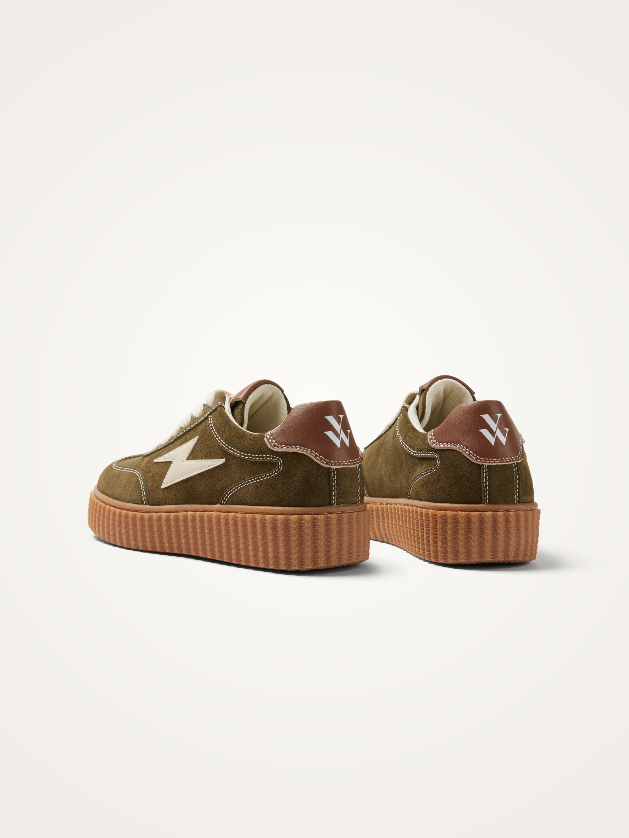 Baskets basses MAGGIE Emblem Lace femme vert Vanessa Wu Baskets basses MAGGIE Emblem Lace femme vert Kaki